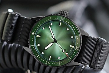 哈尔滨劳力士表官售后擦油价格